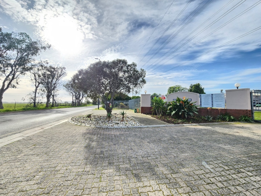 To Let commercial Property for Rent in Mall Interchange Western Cape